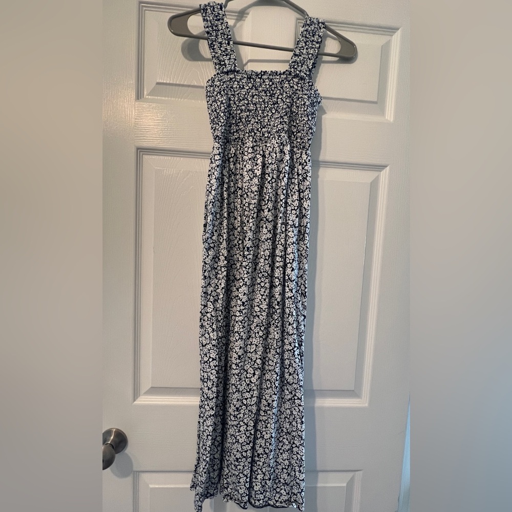 Old Navy - navy and floral shirred cami midi dress - XS